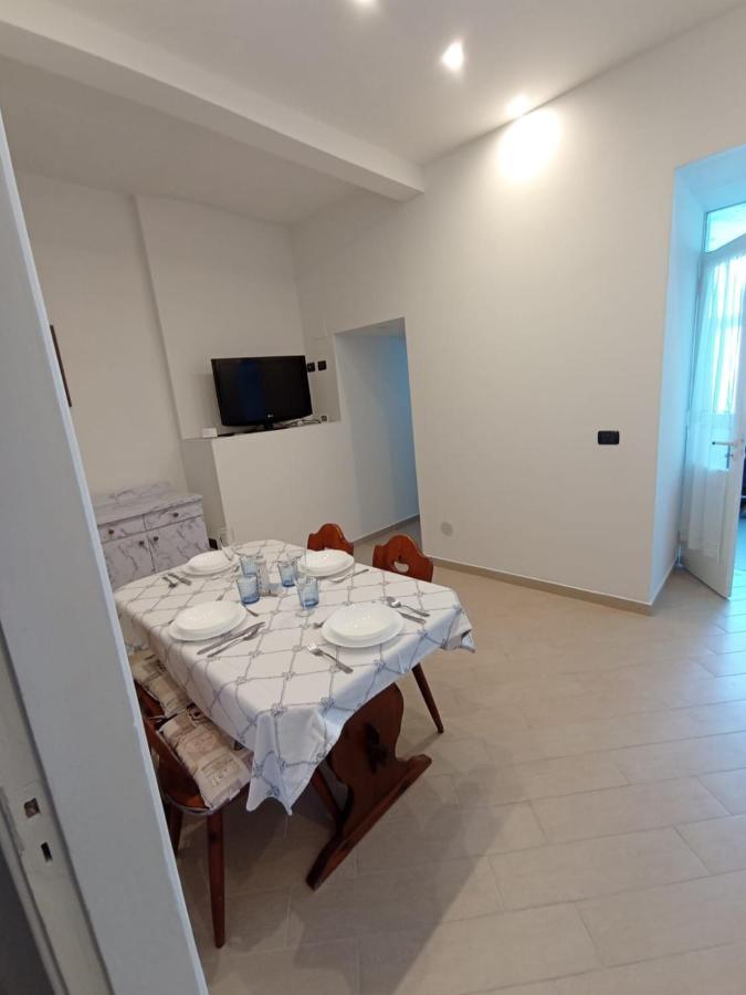 Appartamento Sul Mare Ad Ischia Ponte Exterior photo